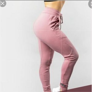 Alphalete premium joggers!!